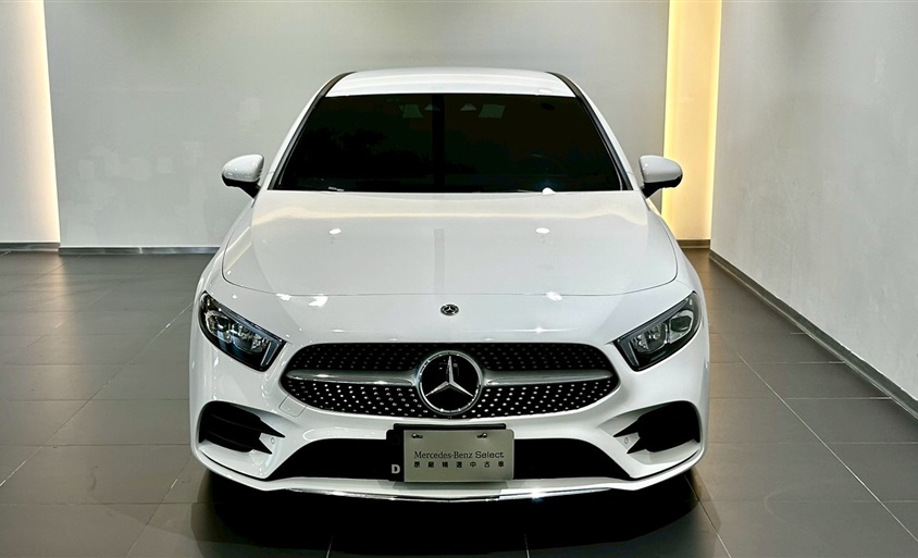 A 180 Sedan