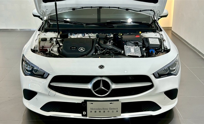 CLA 200 Shooting Brake